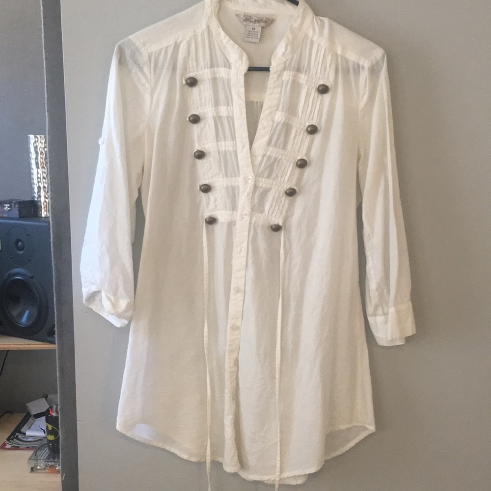 Gently worn white tunic top